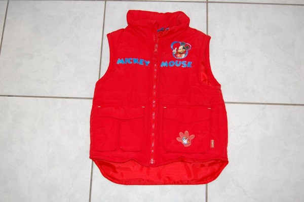 Doudounne DISNEY mickey 6 ans